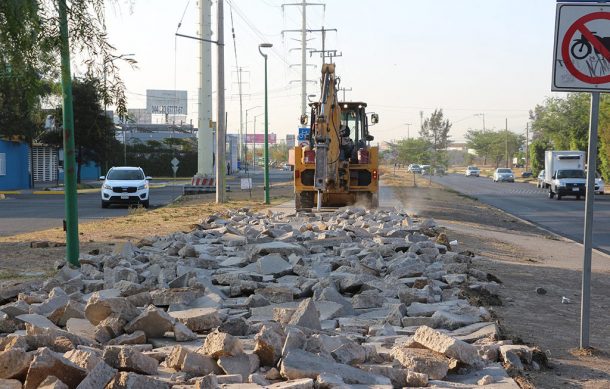 Inician obras del puente de Adolf Horn y las vías del tren