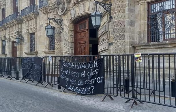 Llega su sexto día, el plantón de pepenadores en la Plaza de Armas