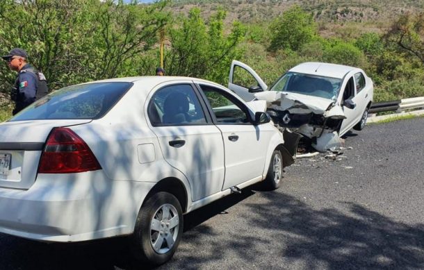 Choque carretero deja una mujer muerta y tres personas heridas