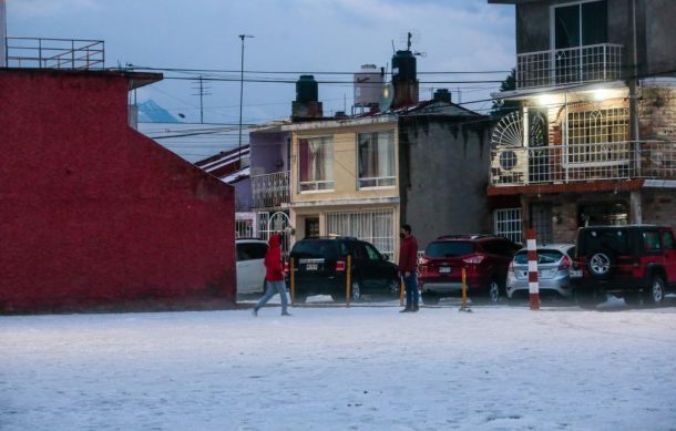 Fuerte granizada azota la Ciudad de México