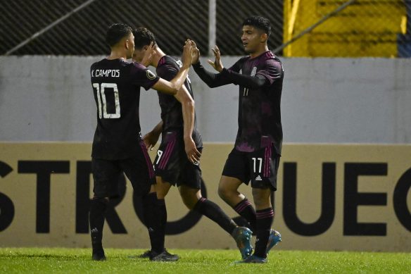 Debuta México con goleada de 8-0 sobre Surinam en el Premundial sub-20