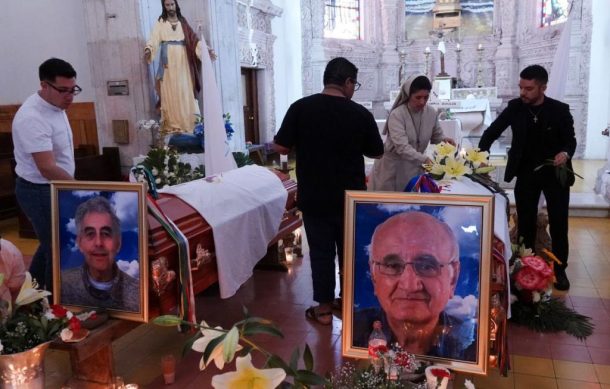 Sepultan a los sacerdotes jesuitas asesinados en Chihuahua