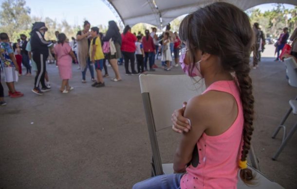 Confunde a padres de familia logística de vacunación a niños