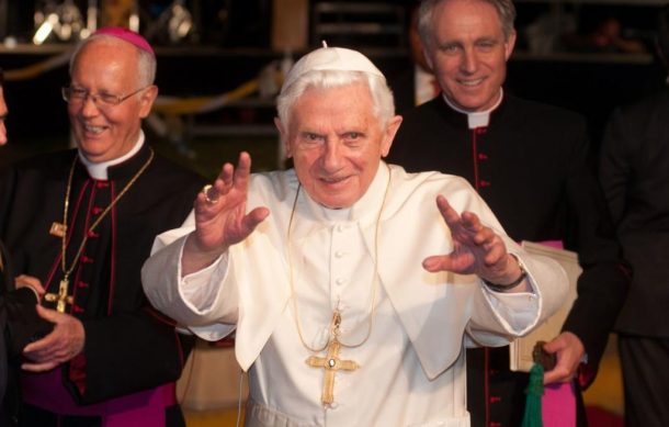 Desmienten muerte del Papa Benedicto XVI