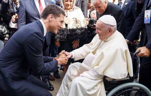 Papa Francisco llega a Canadá