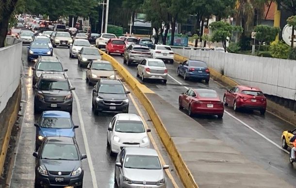 En 20 avenidas ya funcionan semáforos inteligentes