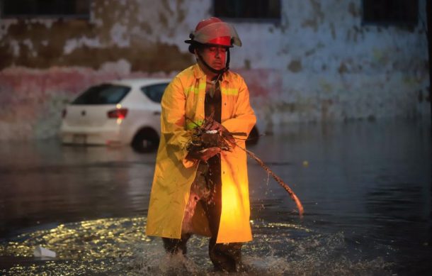 Lluvia de este domingo deja afectaciones en Guadalajara