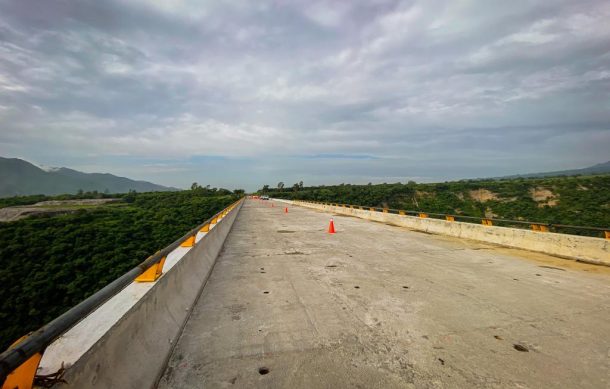 En diciembre concluirán la autopista GDL-Colima