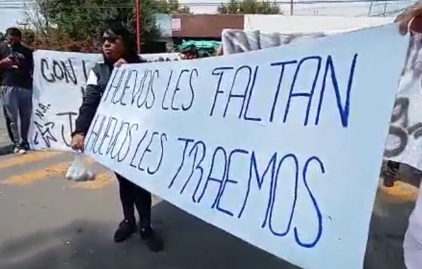 La afición de Cruz Azul se manifiesta en la Noria