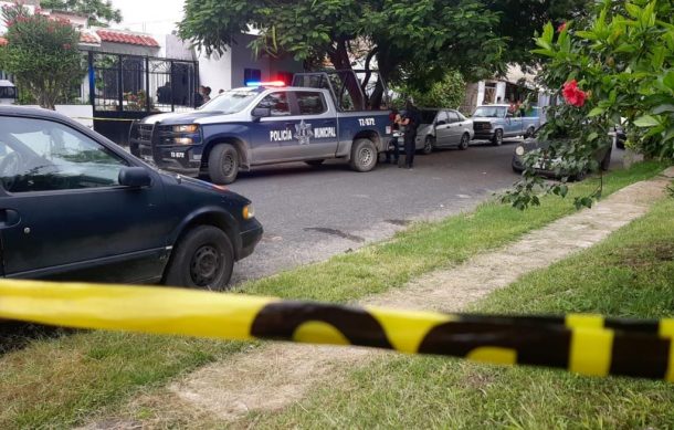 Asesinan a un hombre en Hacienda Santa Fe