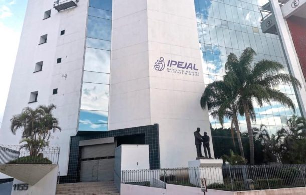 Podrían meterse en problemas pensionados del Ipejal que no actualicen su situación fiscal