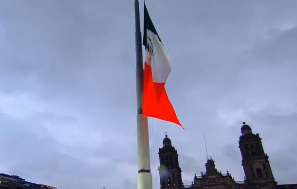 Izan bandera a media asta por víctimas de sismos en CDMX