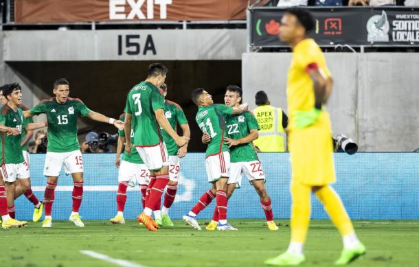 Con gol del Chucky Lozano, México vence 1-0 a Perú