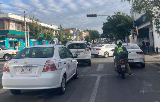 Apagados todos los semáforos de Av. Enrique Díaz de León