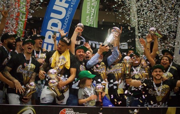 Abejas de León humillan a los Astros y es campeón de la LNBP