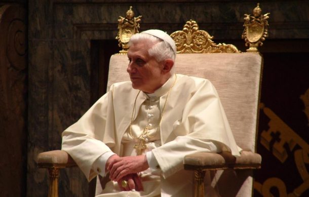 Reportan grave la salud de Benedicto XVI