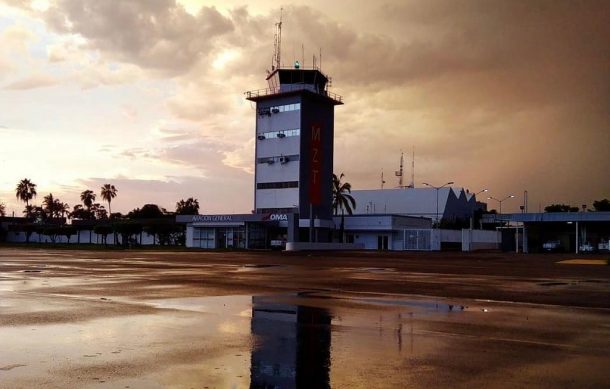 Mantienen cerrados los aeropuertos de Culiacán y Mazatlán