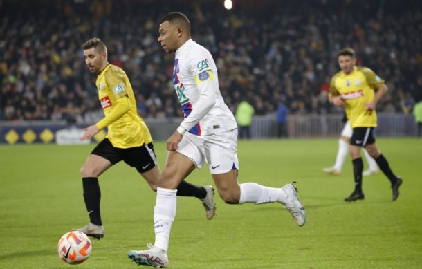 Mbappé marca 5 goles con el PSG en la Copa de Francia