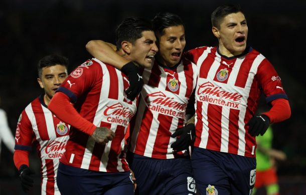 Chivas vence 2-1 a los Bravos y suma su segundo triunfo en la Liga MX