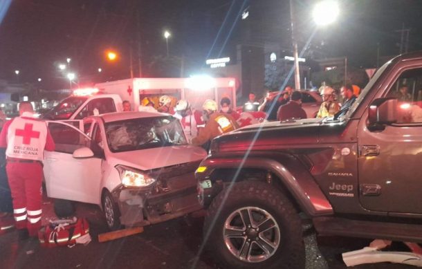 Accidente vial en avenida Patria dejó una mujer herida