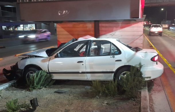 Choque en Periférico cobró la vida de dos jóvenes