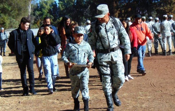 Guardia Nacional reconoce valentía de niño de 10 años que salvó a sus hermanos