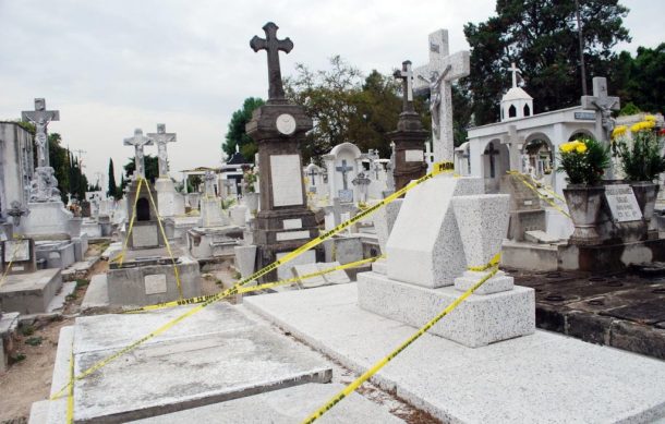 Inician proceso de regularización de tumbas en panteones de Guadalajara