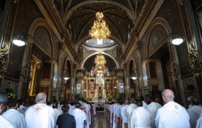 Condenan capacitación de sacerdotes para dialogar con el narco