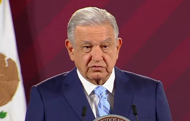 Felicita López Obrador el Premio Oscar para Guillermo Del Toro