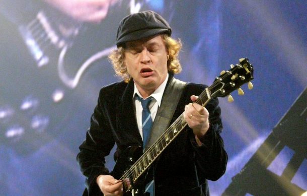 🎶 El Sonido de la Música – Angus Young