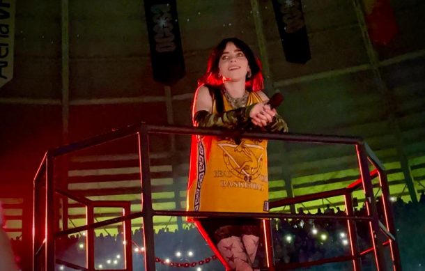 Billie Eilish reúne a más de 13 mil fans en Guadalajara