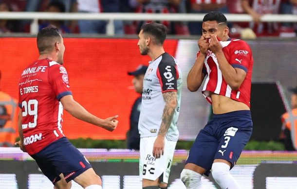 Consigue Chivas sufrido pase a semifinales; el técnico de Atlas se disculpa con su afición