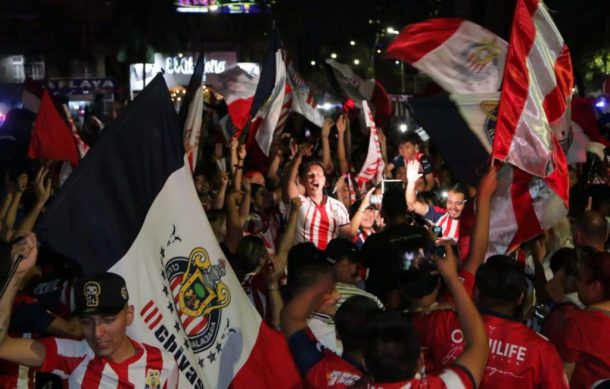 Chivas elimina al América y enfrentará a Tigres en la final