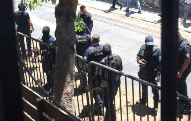 Denuncian vecinos del Parque San Rafael que sitiaron a habitantes de calle Mariano Azuela