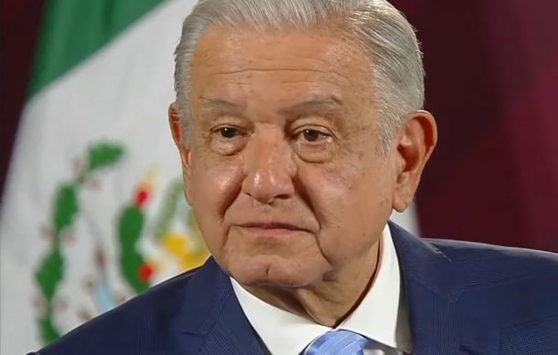 AMLO felicita a las madres en su día