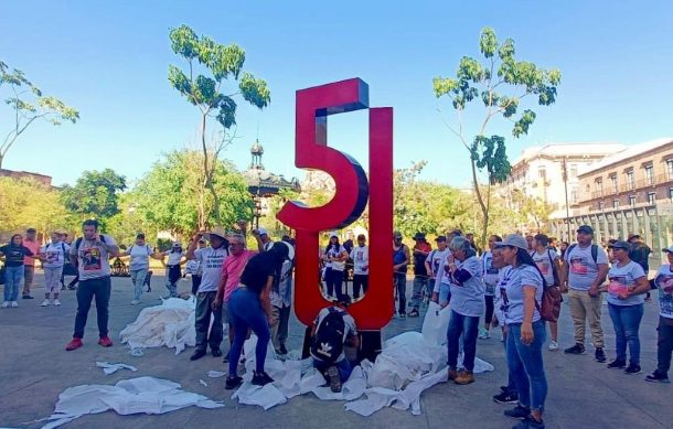 Ayuntamiento de GDL y Gobierno del Estado retiraron tótem por 5 de Junio