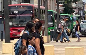 Denuncian que aumento de pasaje en Jalisco no beneficiará a choferes