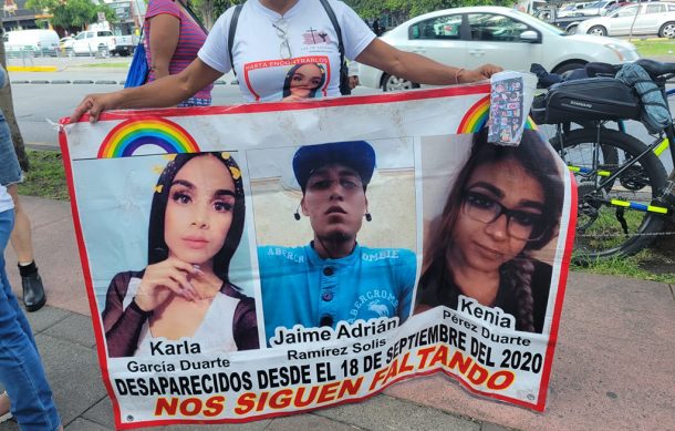 Realizan protesta para demandar localización de tres jóvenes desaparecidos hace tres años