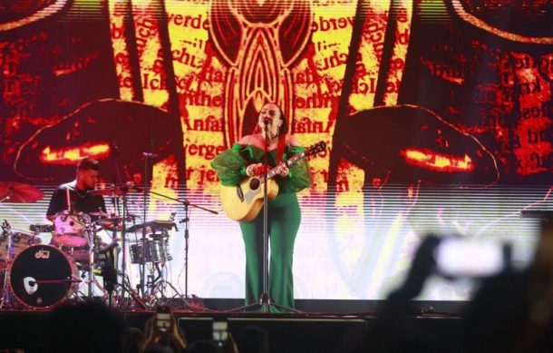 Carla Morrison se presenta por primera vez en las Fiestas de Octubre