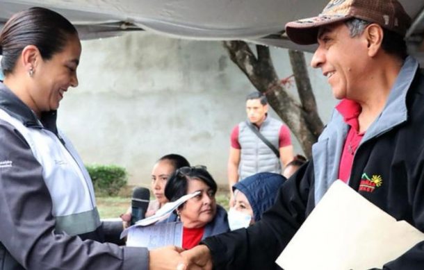Entregan apoyos a 74 familias afectadas por lluvias en Autlán de Navarro