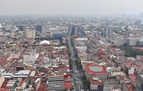 Blindan centro de CDMX ante marcha contra la gentrificación