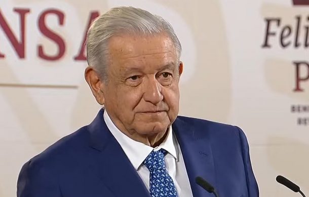 AMLO garantiza becas a estudiantes de bachillerato