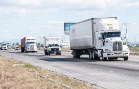 Proponen desviar transporte de carga al Macrolibramiento