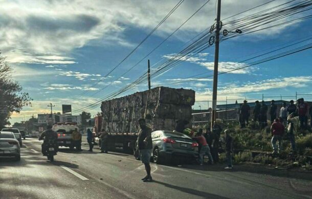 Fallece hombre en accidente sobre carretera a Nogales