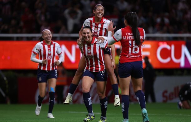 Chivas femenil golea 4-0 a Necaxa