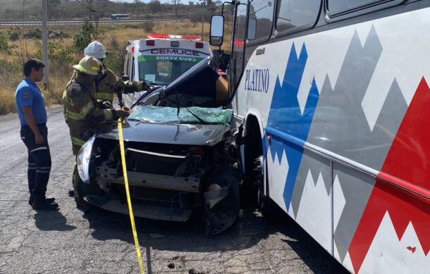 Choque en camino de Tonalá deja un muerto y tres heridos