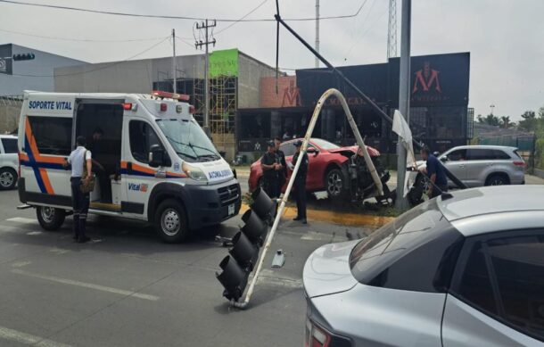 Se registra aparatoso choque en Zapopan