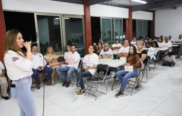 Diana González visita colonias del Distrito 8 en GDL