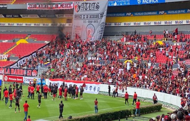 Atlas recibe a su afición  en el entrenamiento previo al Clásico Tapatío