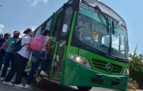 Avalan aumento a tarifa del transporte público; Gobernador determinará costo a usuarios